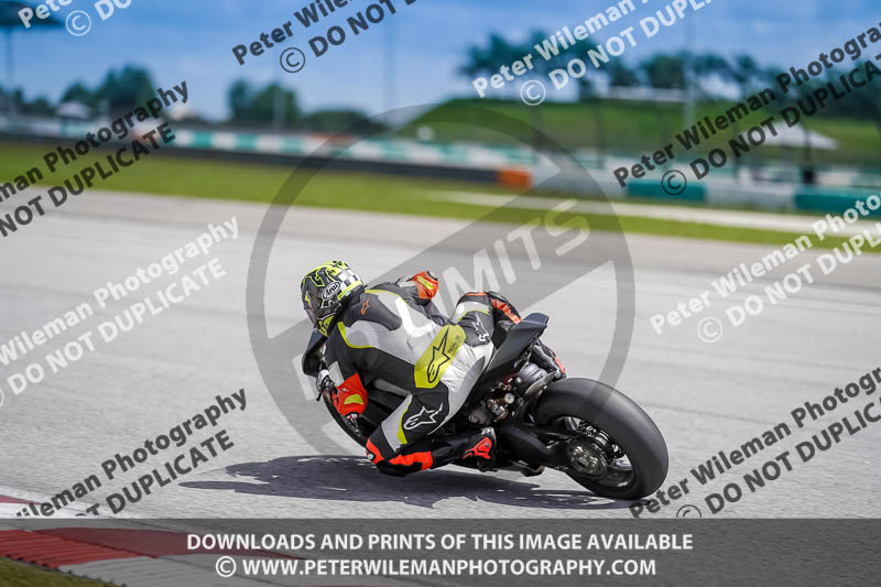 Sepang;event digital images;motorbikes;no limits;peter wileman photography;trackday;trackday digital images